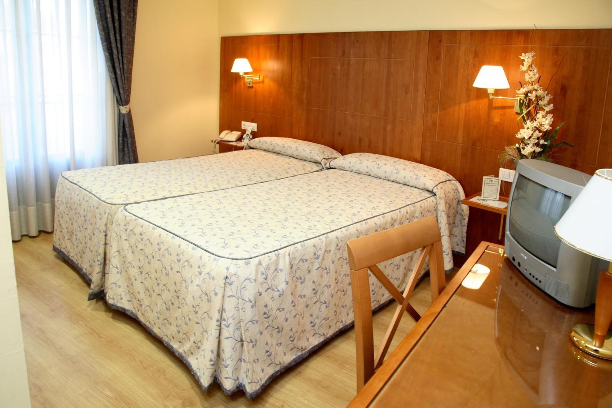 Hotel Hispania Zaragoza Rom bilde